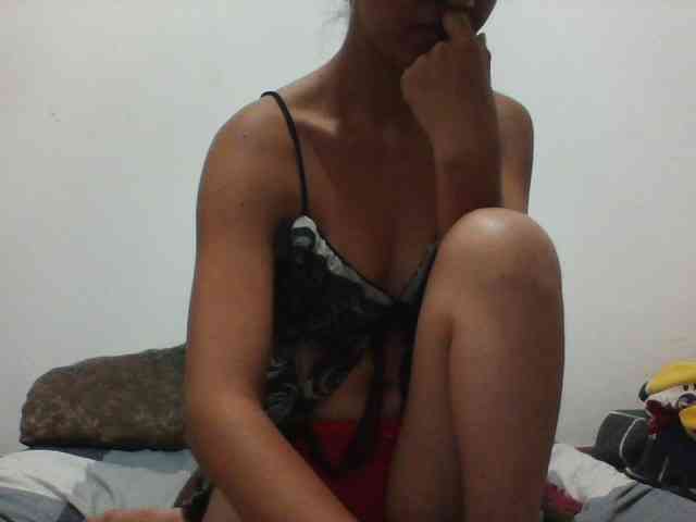 PrettyLie webcam