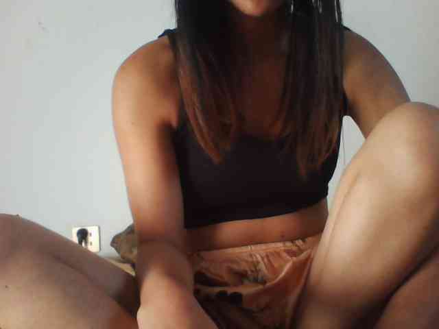 PrettyLie webcam