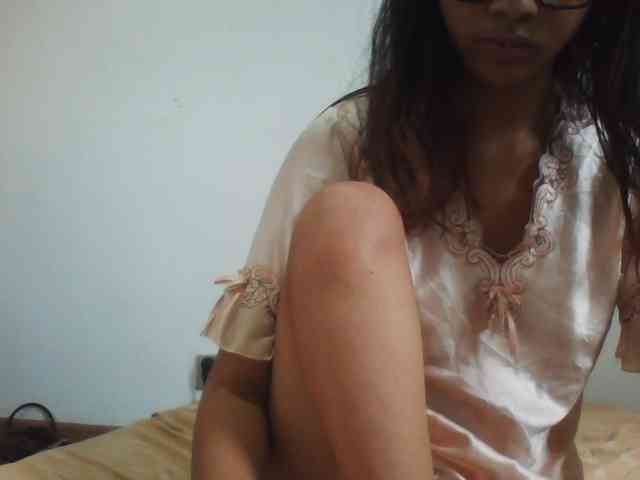 PrettyLie webcam