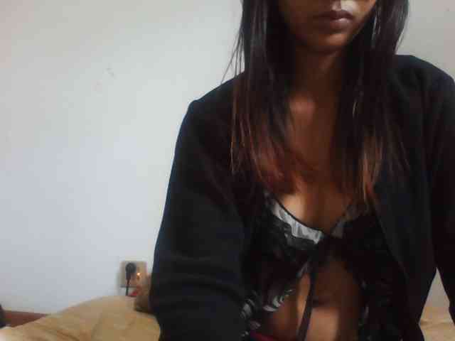 YoungLie69 webcam