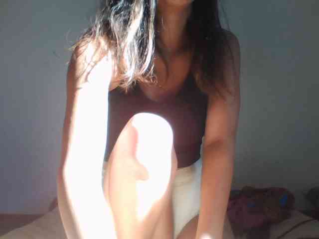 PrettyLie webcam
