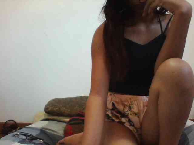PrettyLie webcam