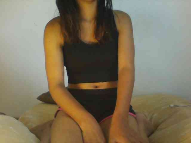 PrettyLie webcam