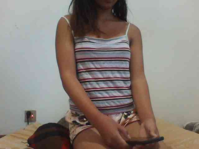 PrettyLie webcam