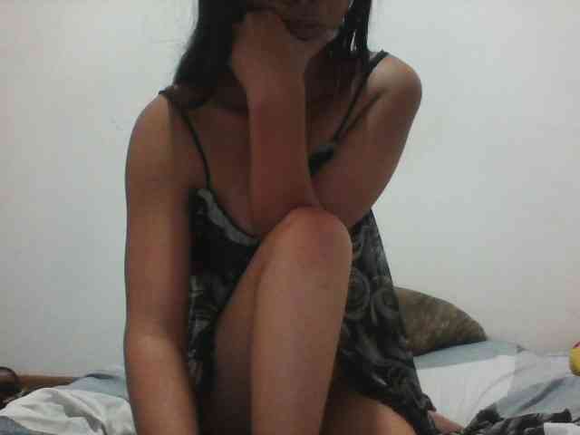 PrettyLie webcam