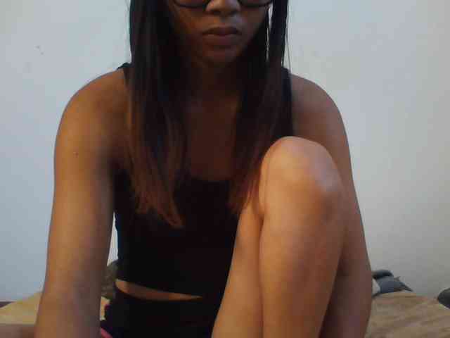PrettyLie webcam