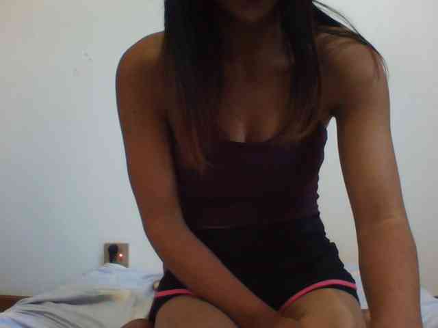 PrettyLie webcam
