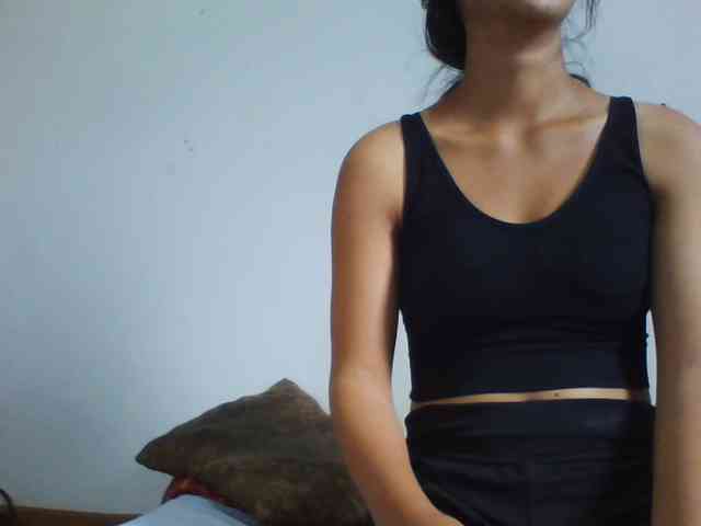 PrettyLie webcam