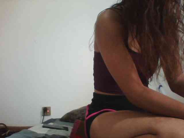 PrettyLie webcam