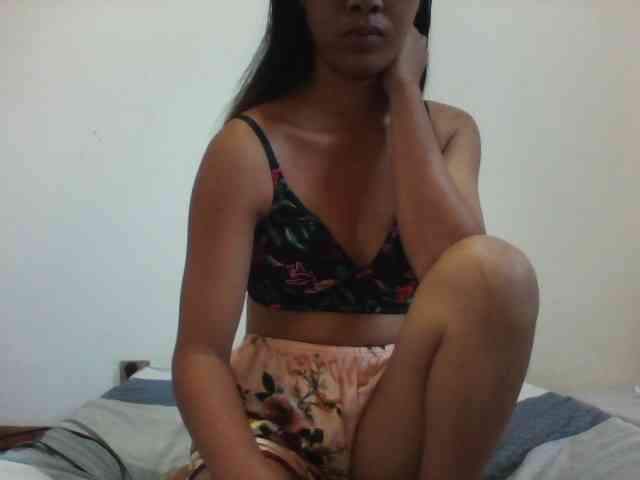 PrettyLie webcam