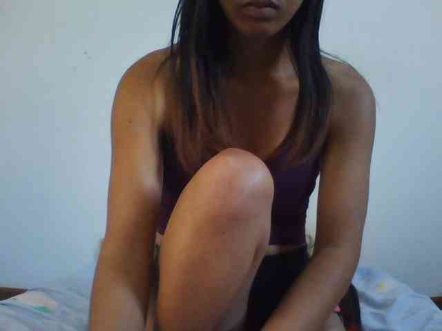 PrettyLie webcam