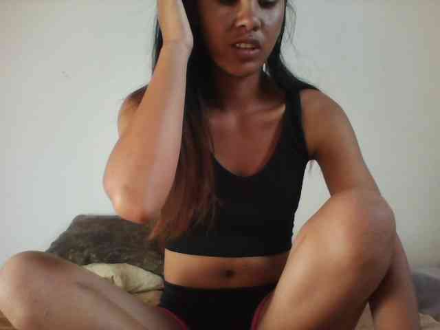PrettyLie webcam