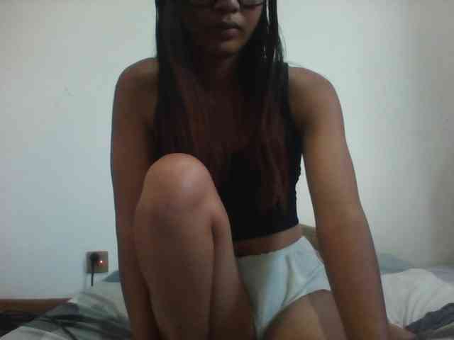 PrettyLie webcam