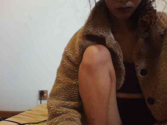 YoungLie69 webcam