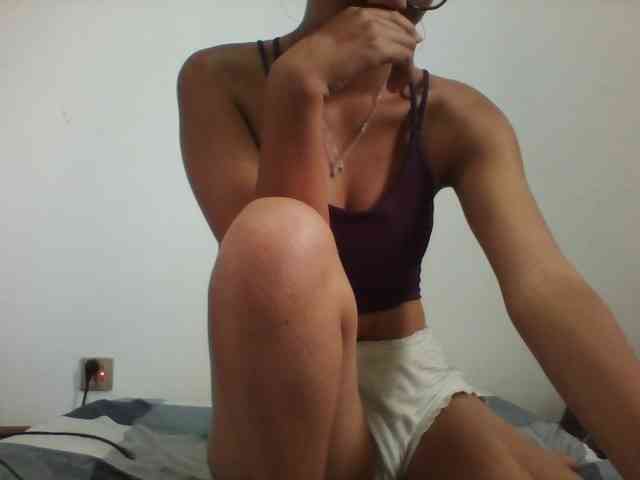 PrettyLie webcam