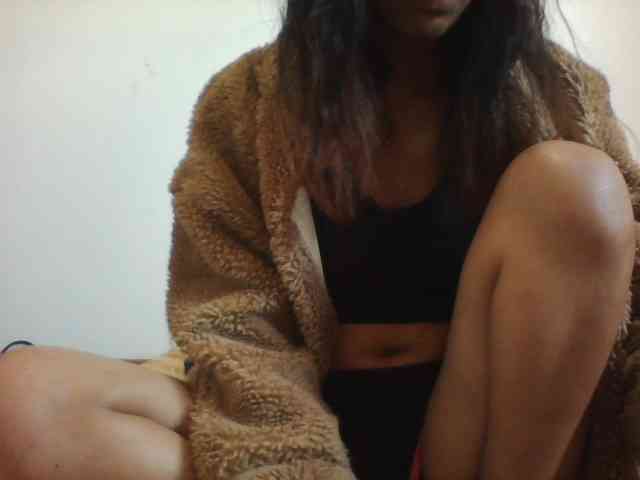 PrettyLie webcam
