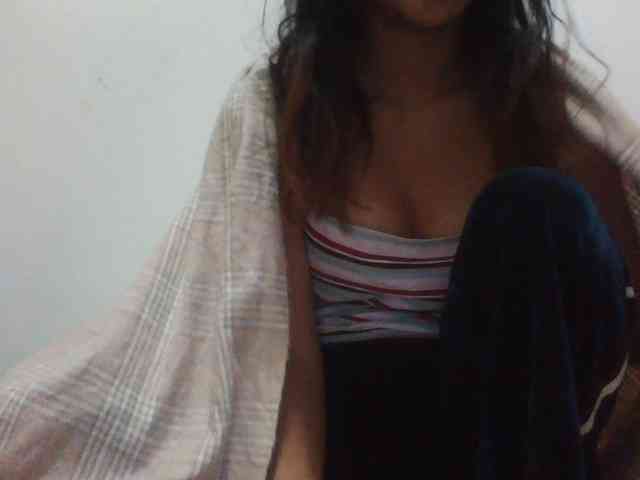 PrettyLie webcam