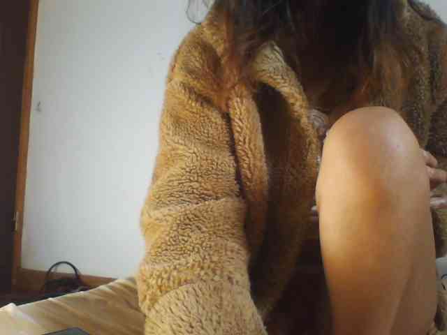 PrettyLie webcam
