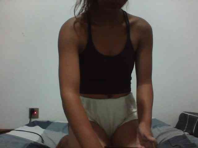 PrettyLie webcam