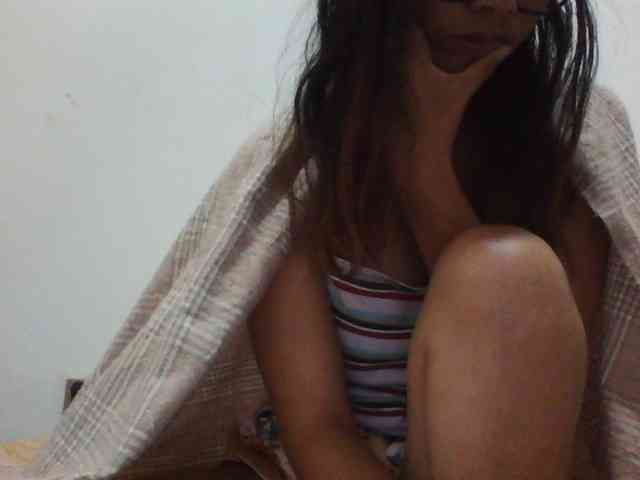 PrettyLie webcam