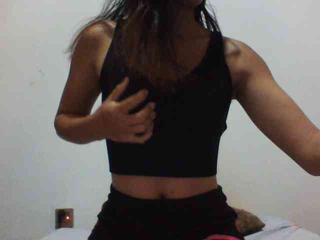 PrettyLie webcam