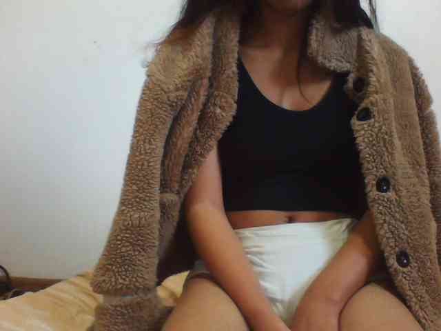 PrettyLie webcam