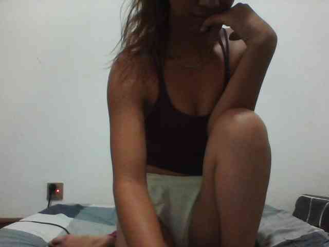 PrettyLie webcam