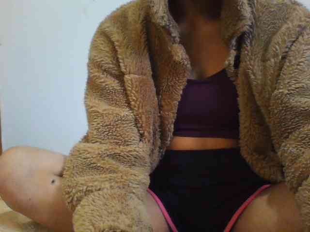 YoungLie69 webcam