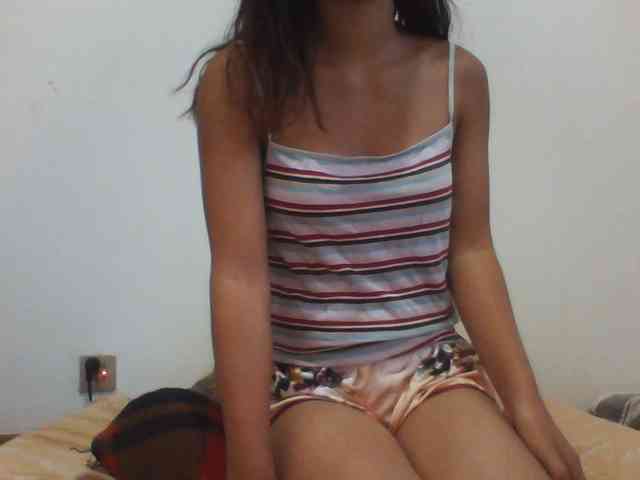 PrettyLie webcam