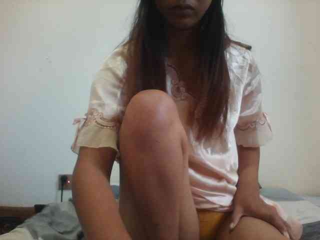 PrettyLie webcam