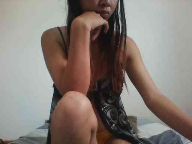 PrettyLie webcam