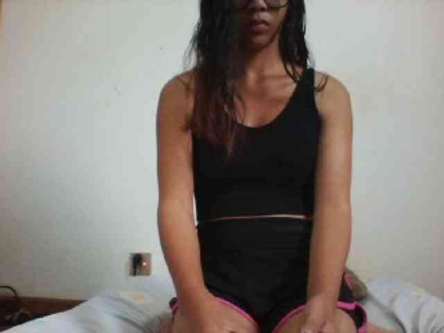 PrettyLie webcam