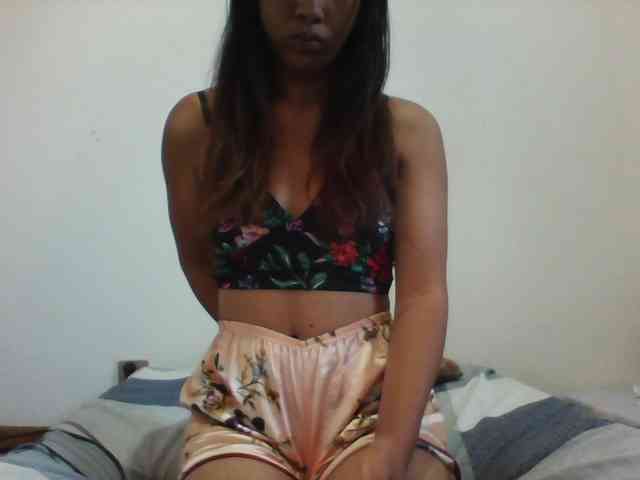 PrettyLie webcam