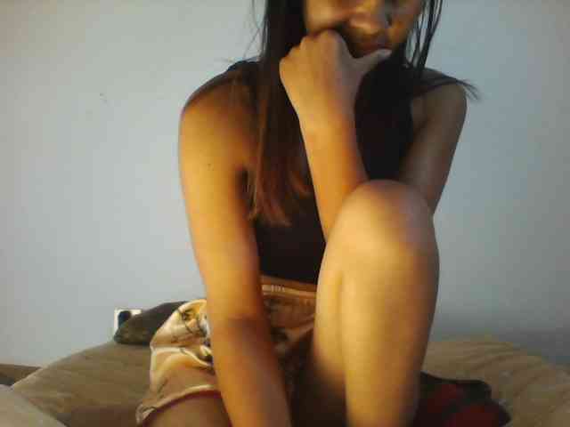 PrettyLie webcam