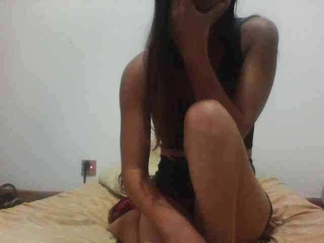 PrettyLie webcam