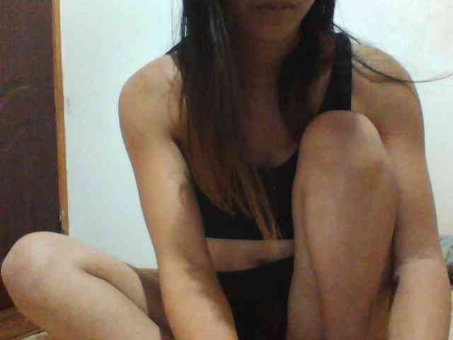 PrettyLie webcam