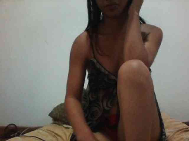 PrettyLie webcam