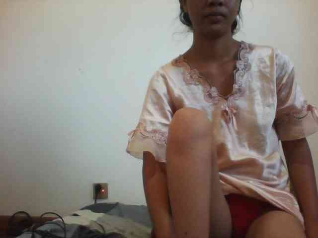 PrettyLie webcam