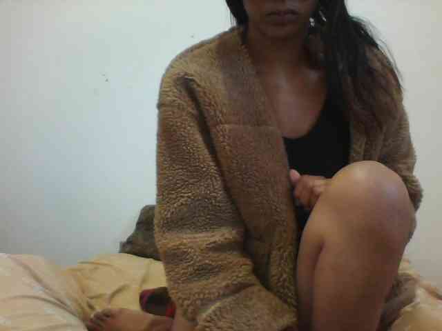 PrettyLie webcam