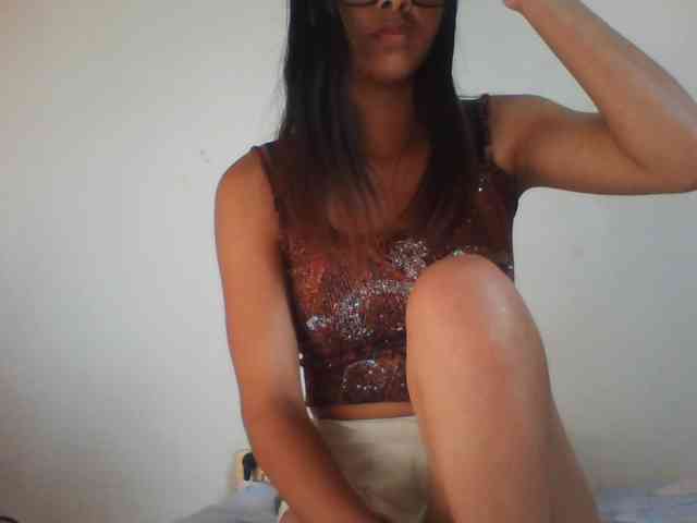 PrettyLie webcam