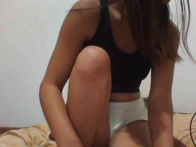 PrettyLie webcam