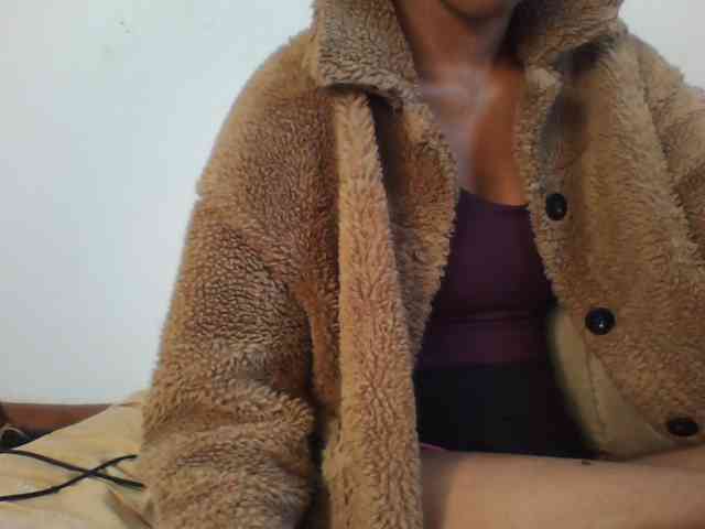 YoungLie69 webcam