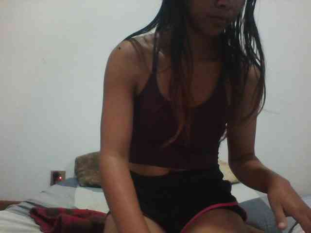 PrettyLie webcam