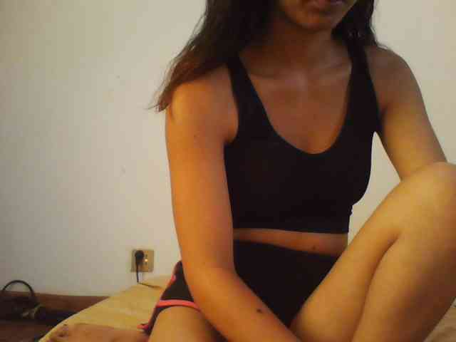 PrettyLie webcam