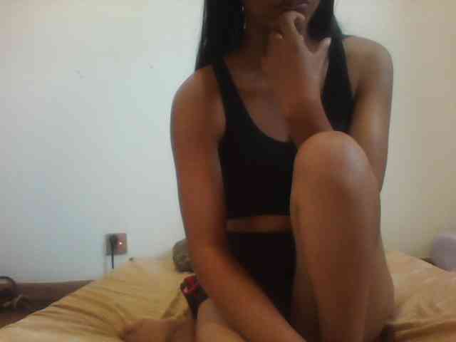 PrettyLie webcam