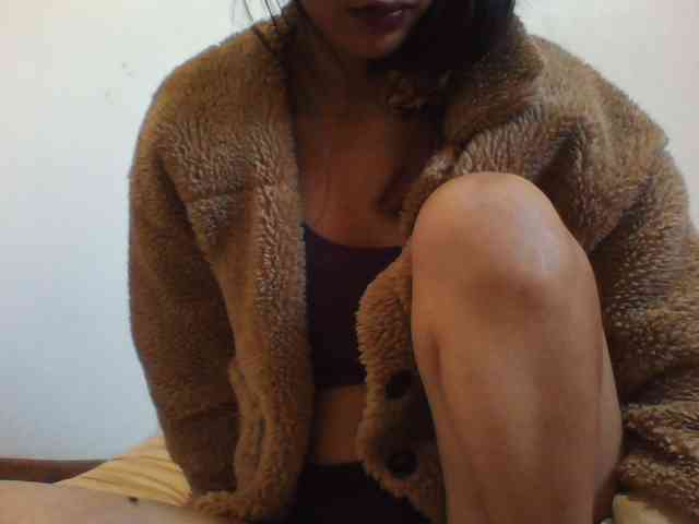 YoungLie69 webcam