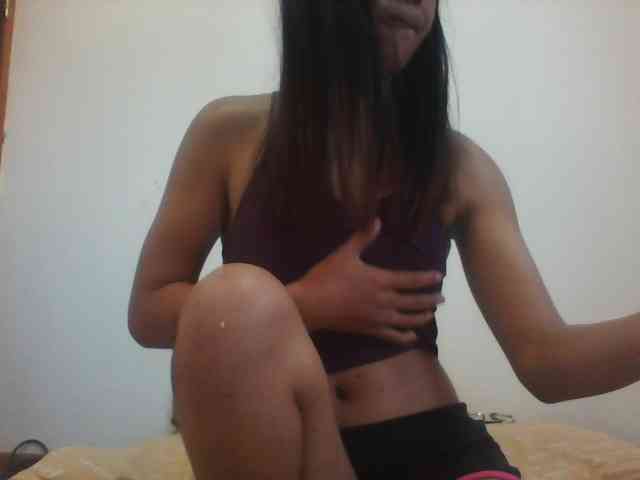 PrettyLie webcam