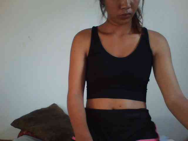 PrettyLie webcam