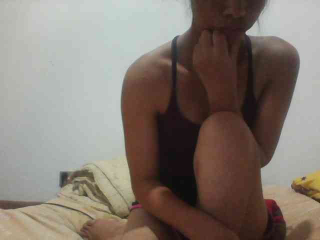 PrettyLie webcam
