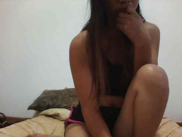PrettyLie webcam